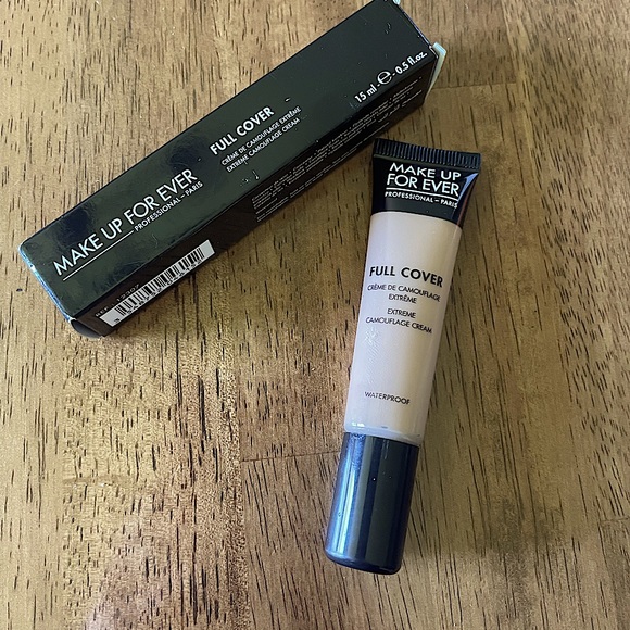 Makeup Forever Concealer - Shade 7 - Picture 2 of 2